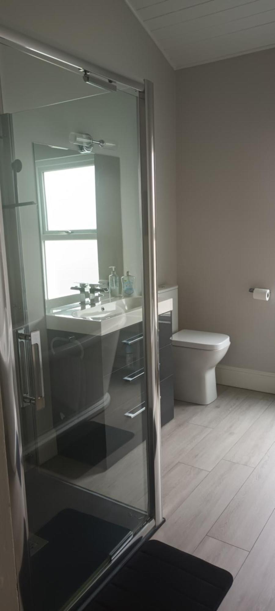 Eglinton Road - Super King - Private Bathroom Брей Экстерьер фото